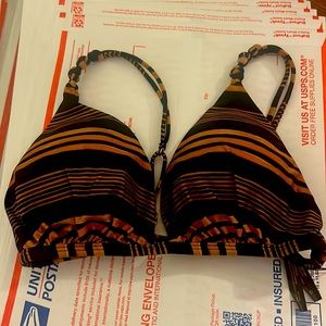 VIX Paula Hermanny  size D cup Bikini top